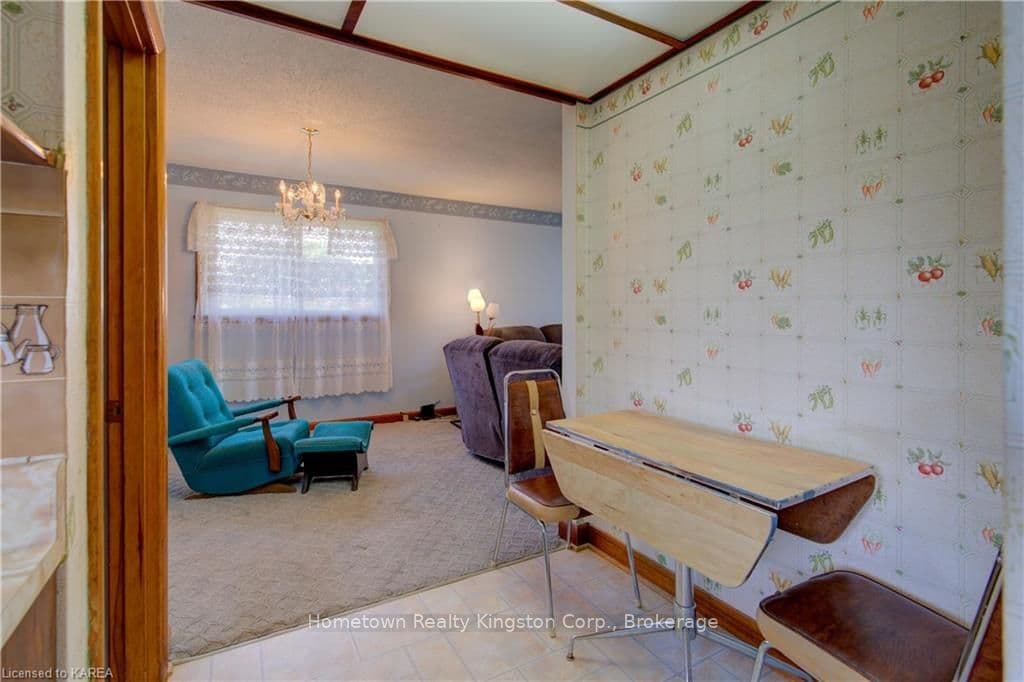 1830 SYDENHAM Road photo 8
