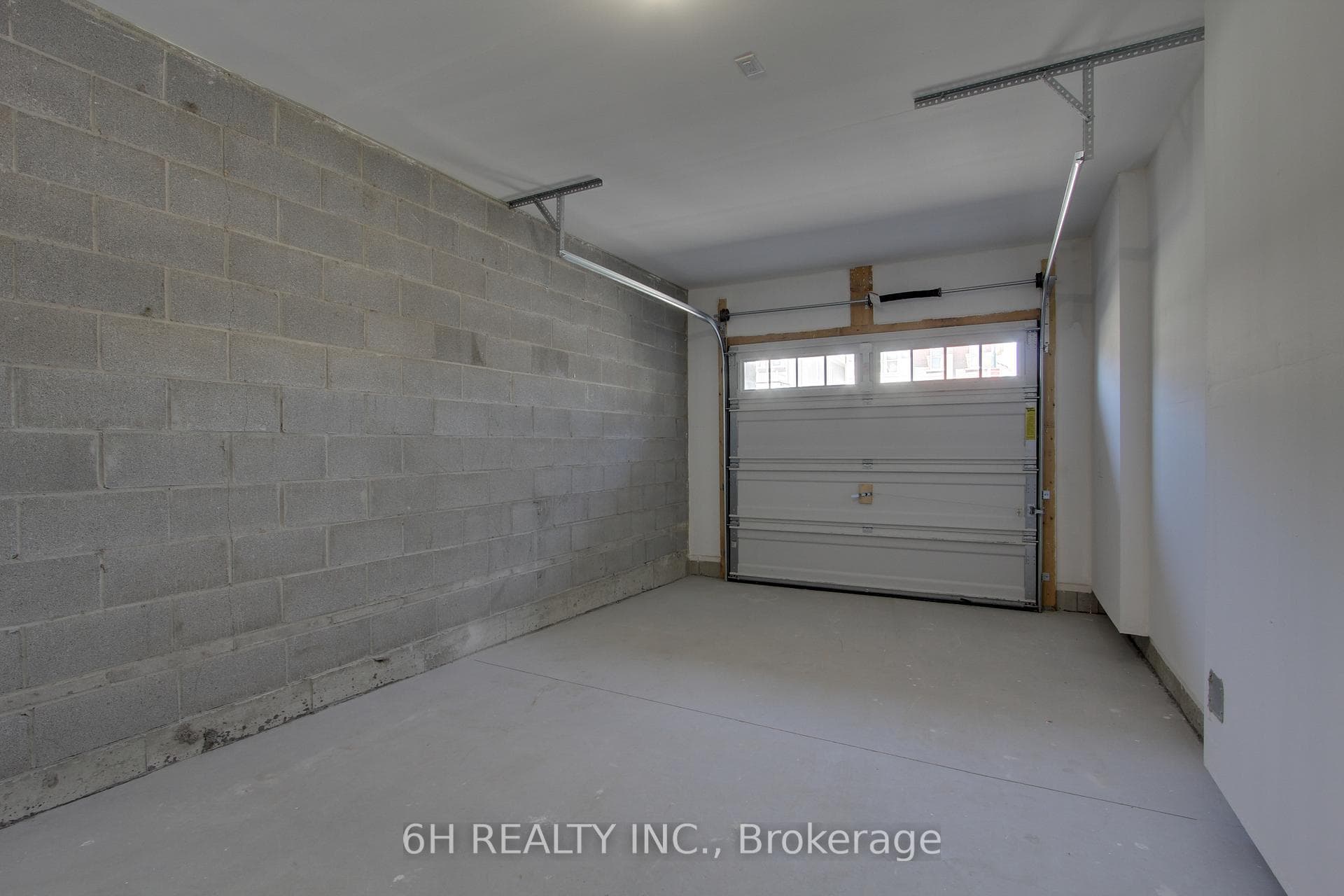 1077 Cameo Street photo 38