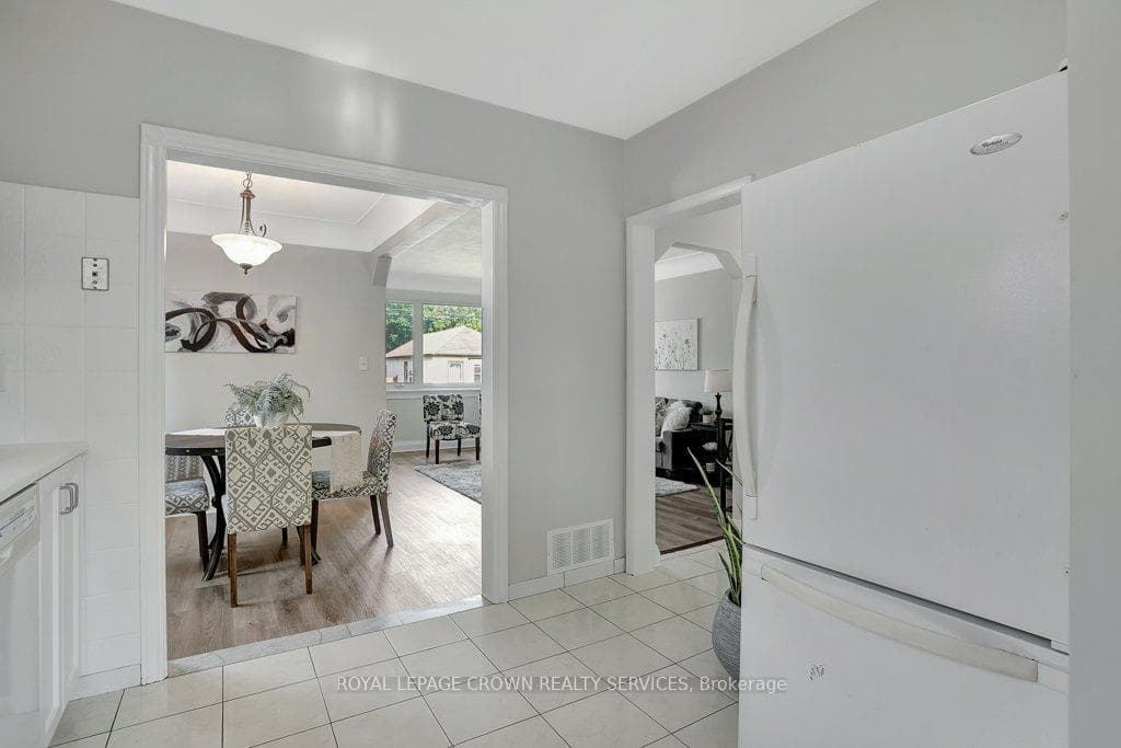 289 East 28th Street photo 13