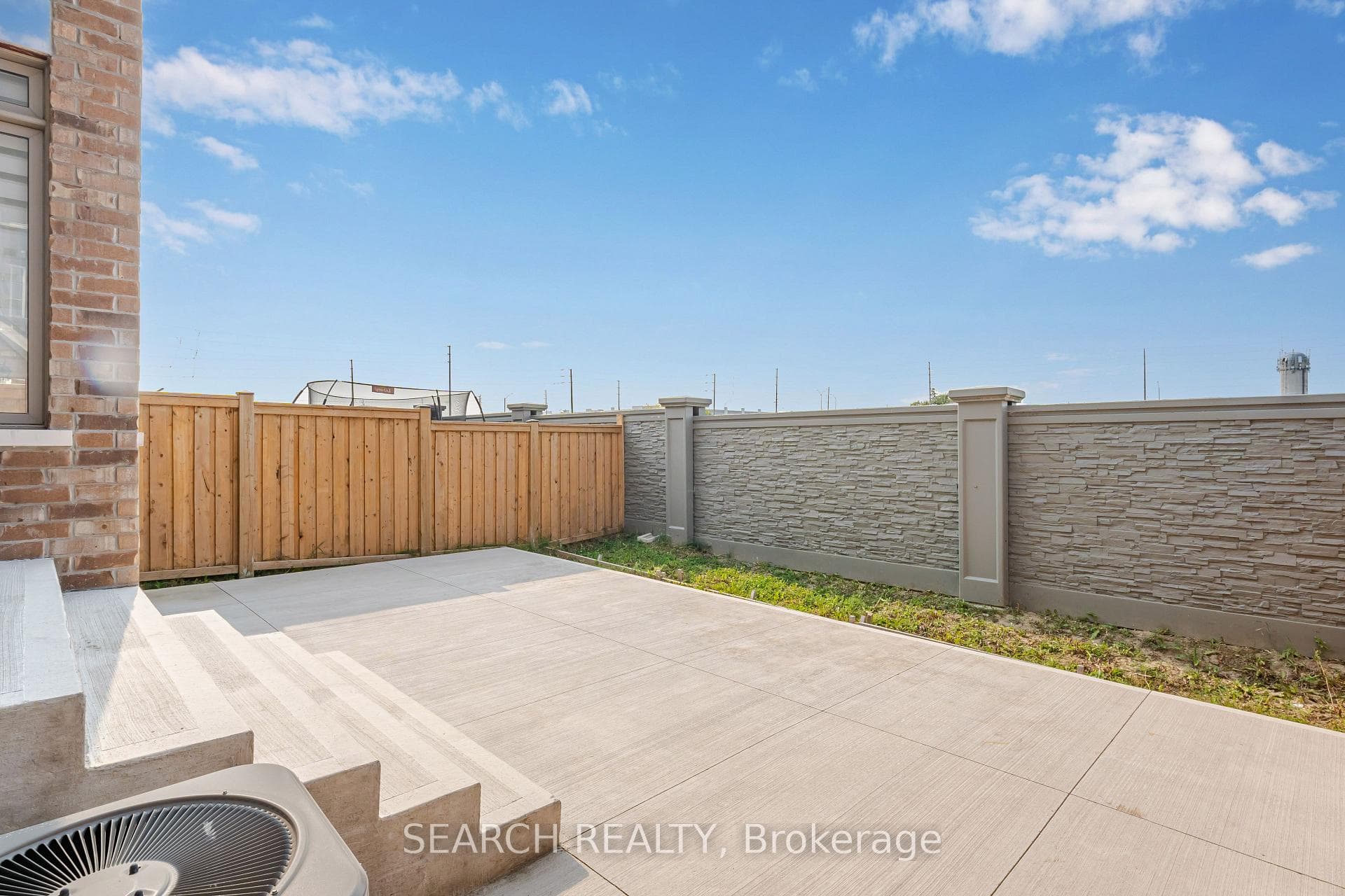 32 Folgate Crescent photo 14
