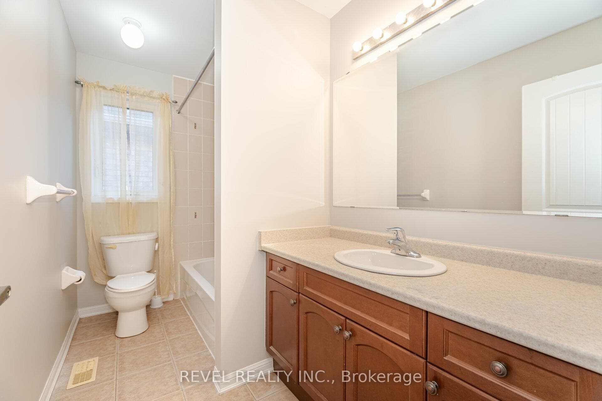 470 Mockridge Terrace photo 18