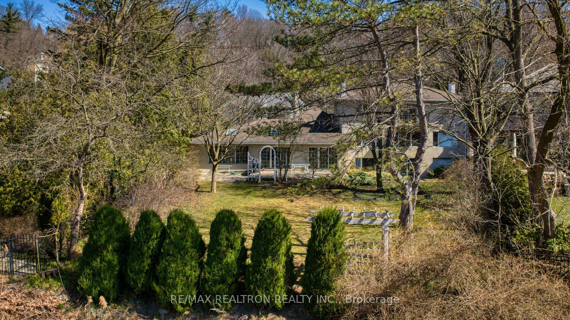 29 GREEN VALLEY Road photo 5