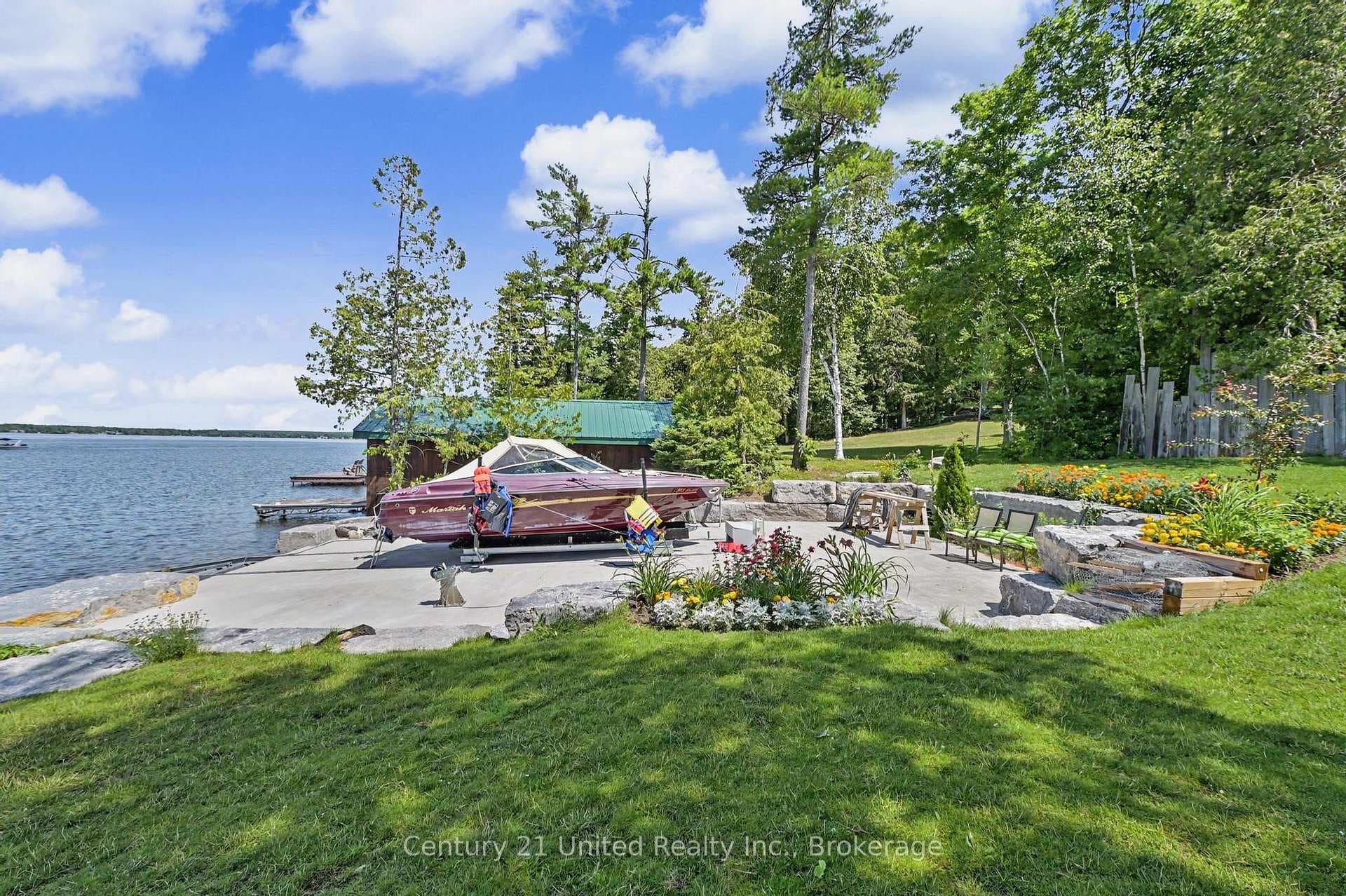 113 Sugarbush Crescent photo 37
