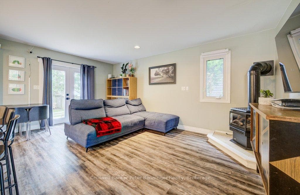644 Stewart Drive photo 9