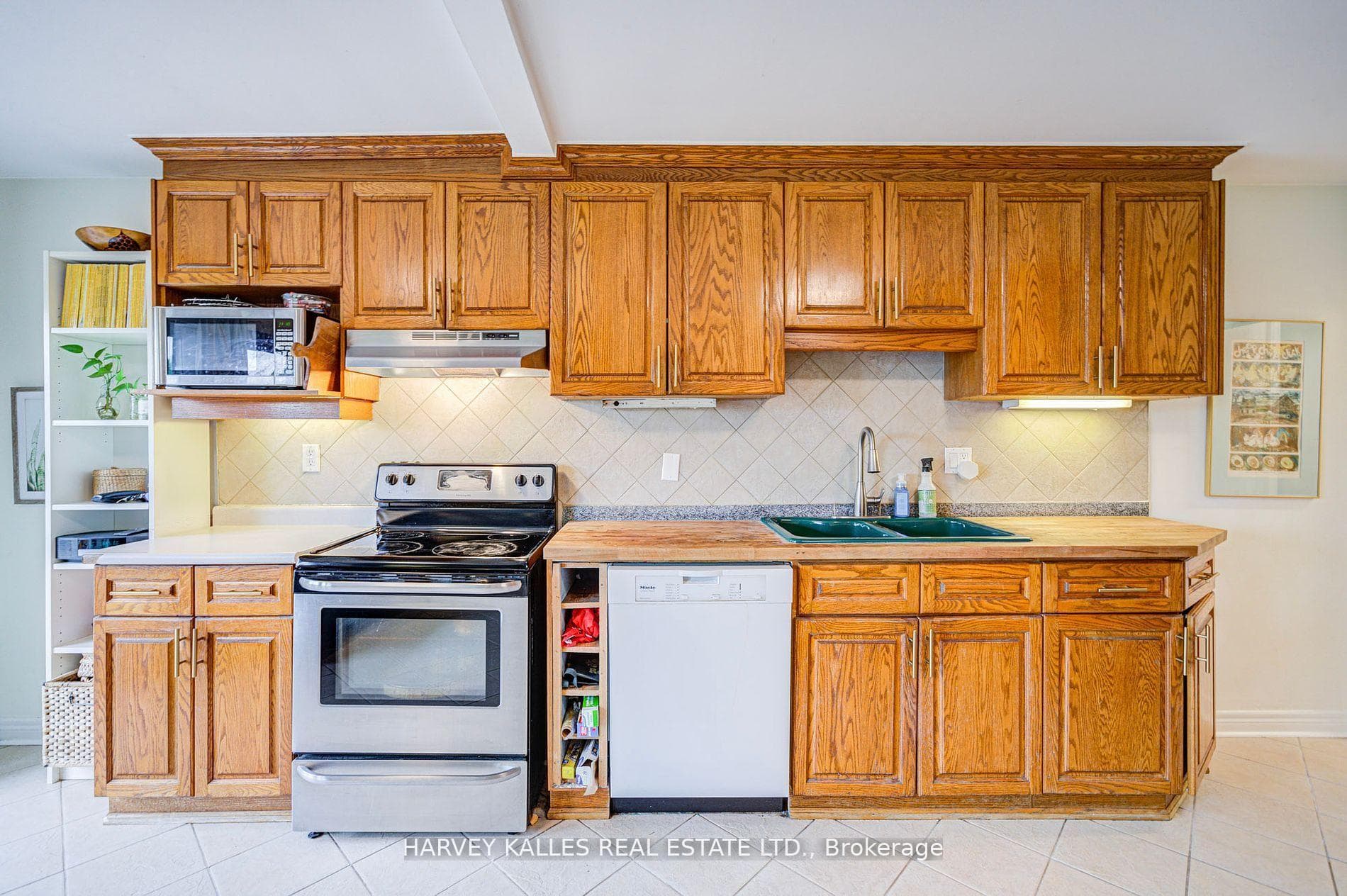 408 Silverthorn Avenue photo 25