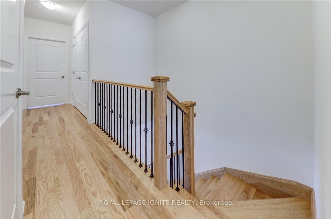 87 Robert Eaton Avenue photo 17