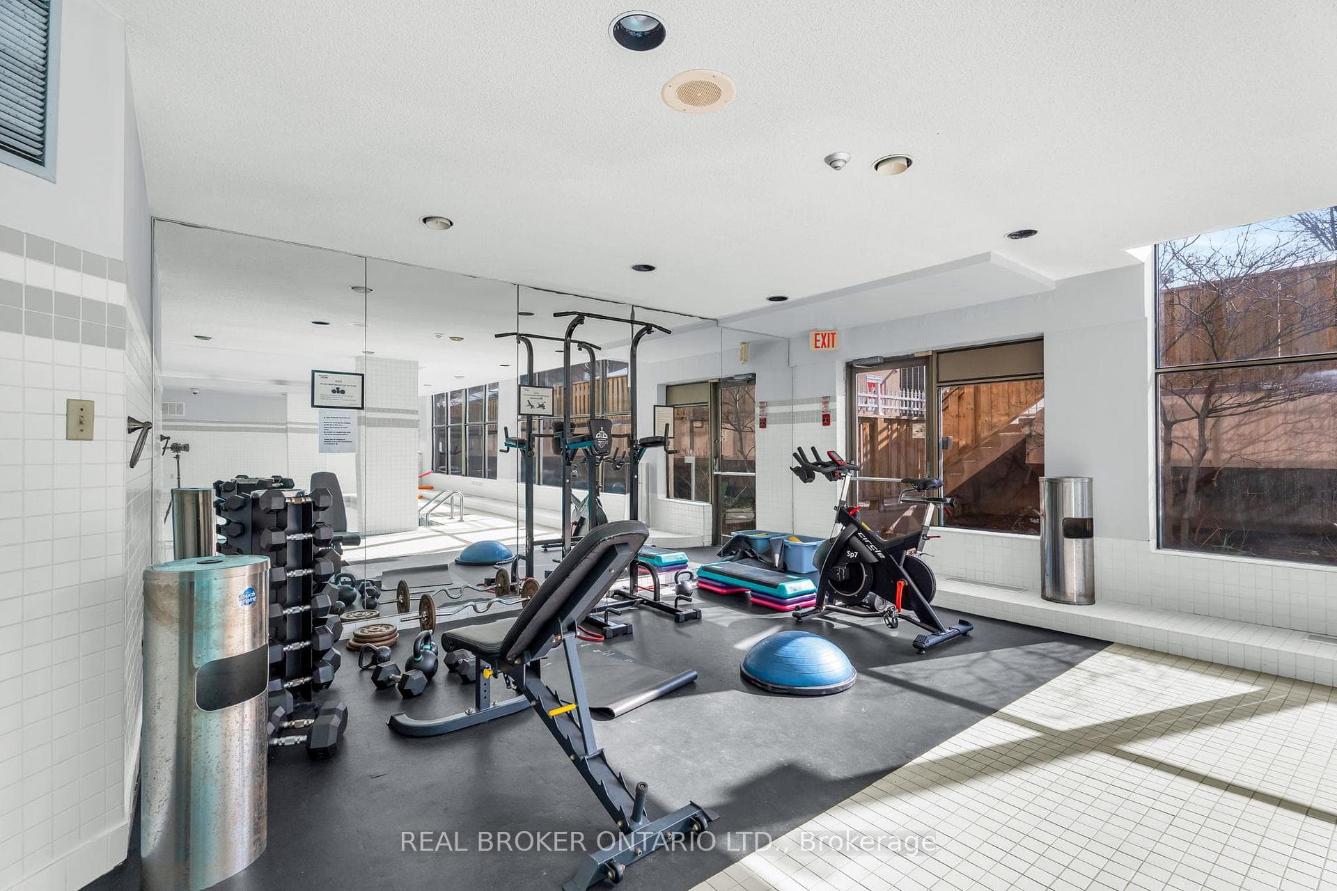 65 Scadding Avenue Unit 820 photo 24