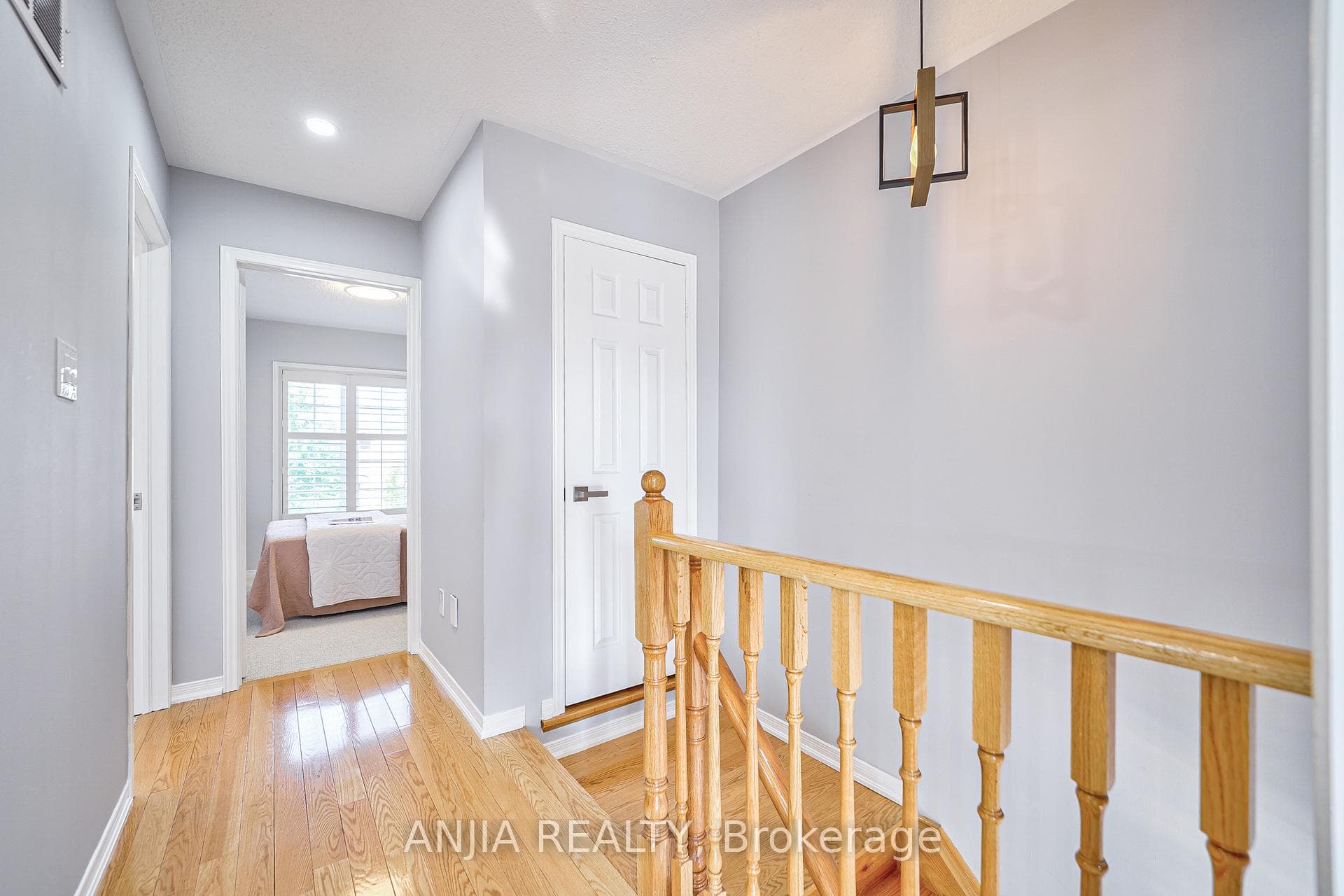 60 Thoroughbred Way photo 26