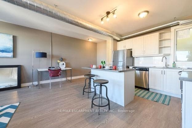 1000 King Street Unit 1006 photo 3