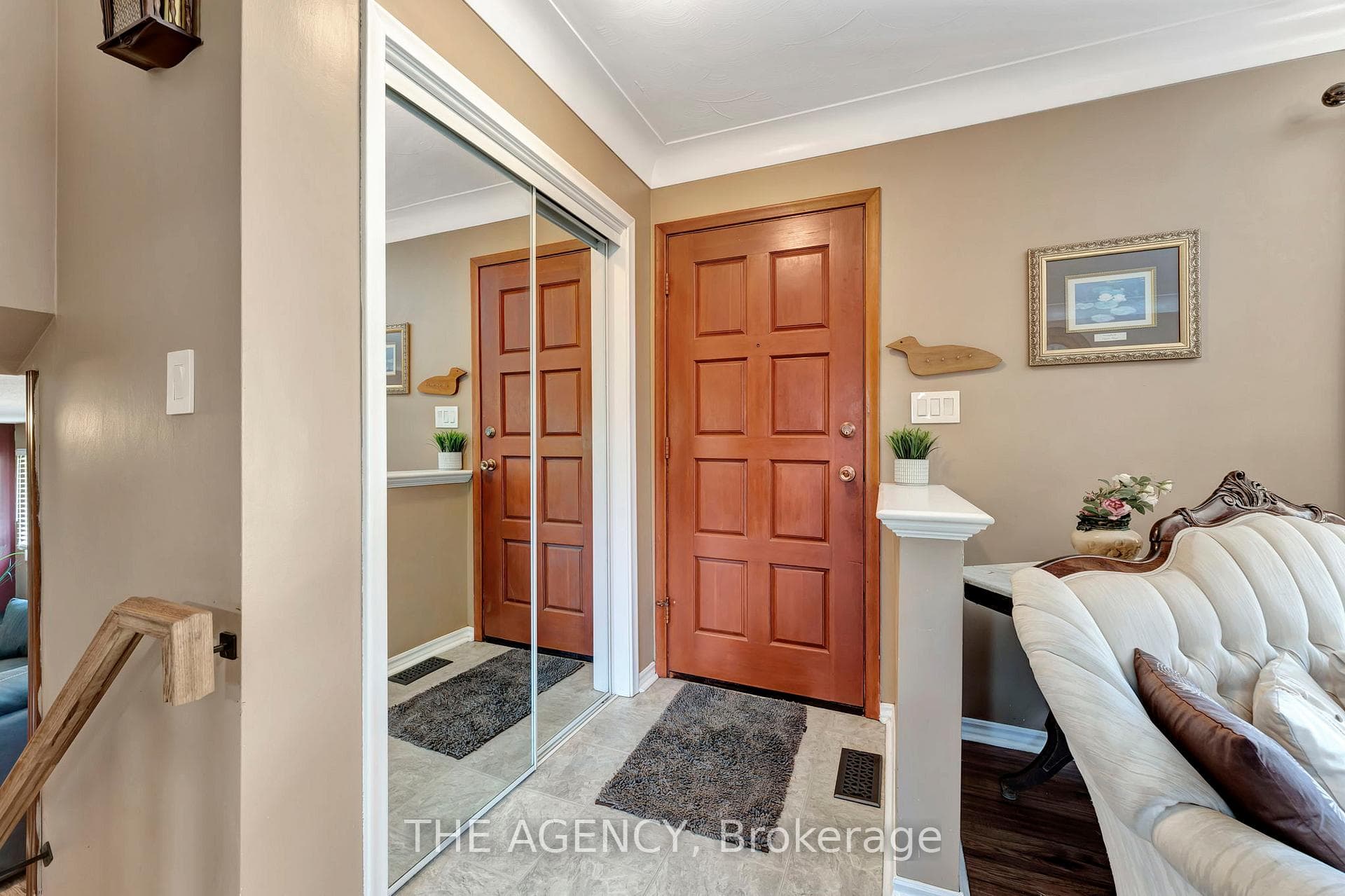 12 Proctor Avenue photo 3
