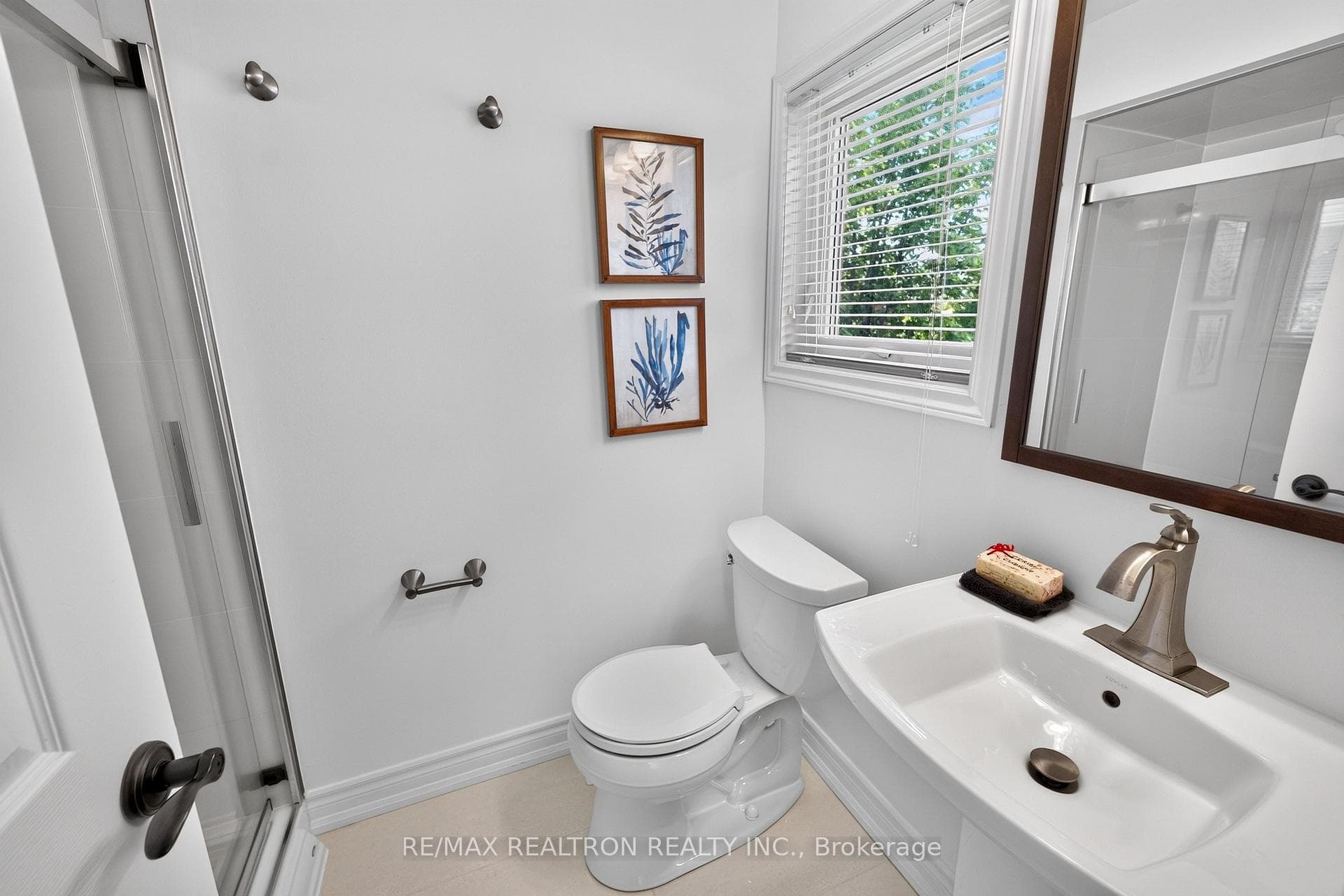 126 Old Colony Drive photo 35