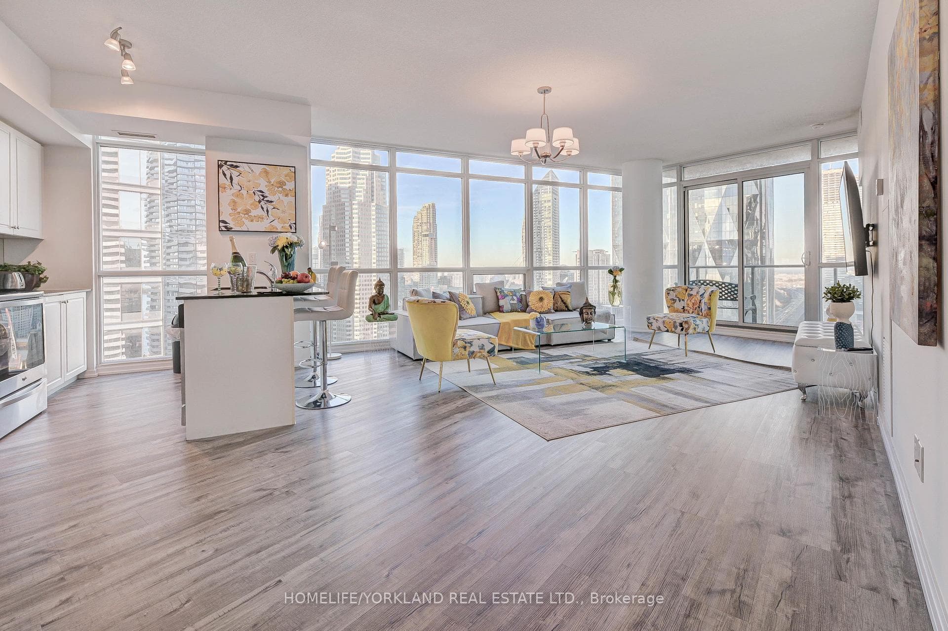 65 Bremner Boulevard Unit 3008 photo 4