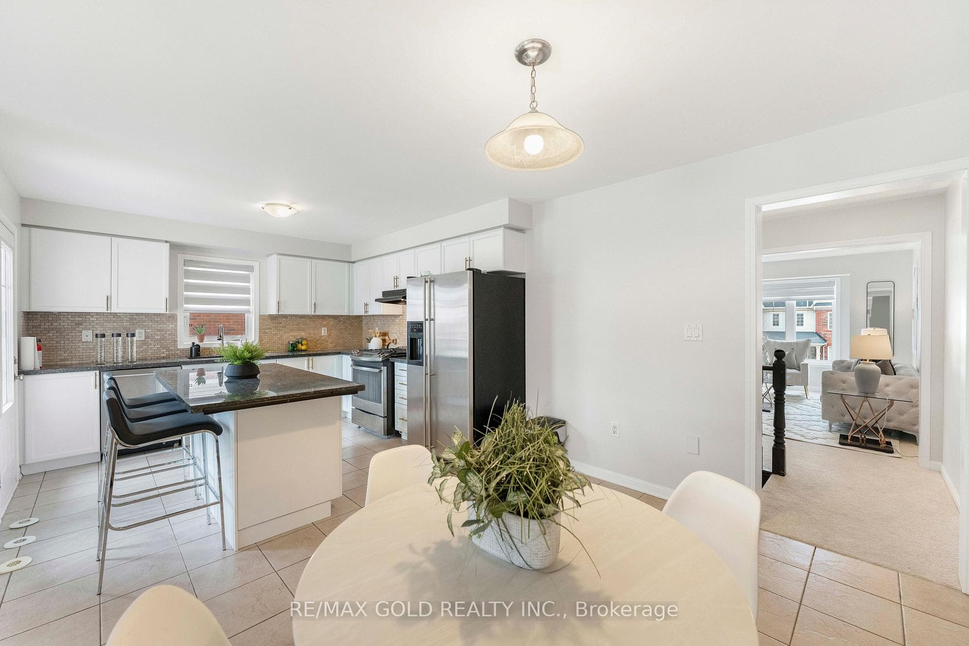 323 Dymott Avenue photo 18