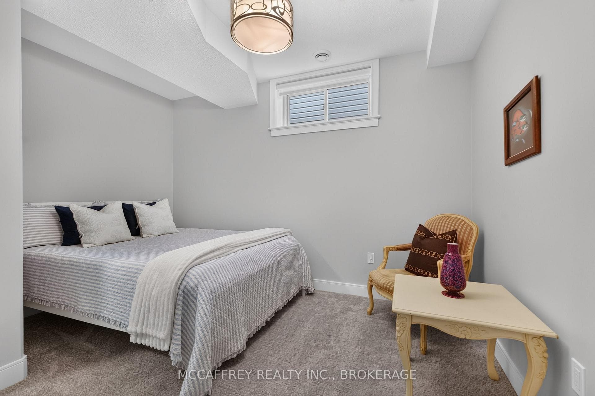 138 Brennan Crescent photo 32