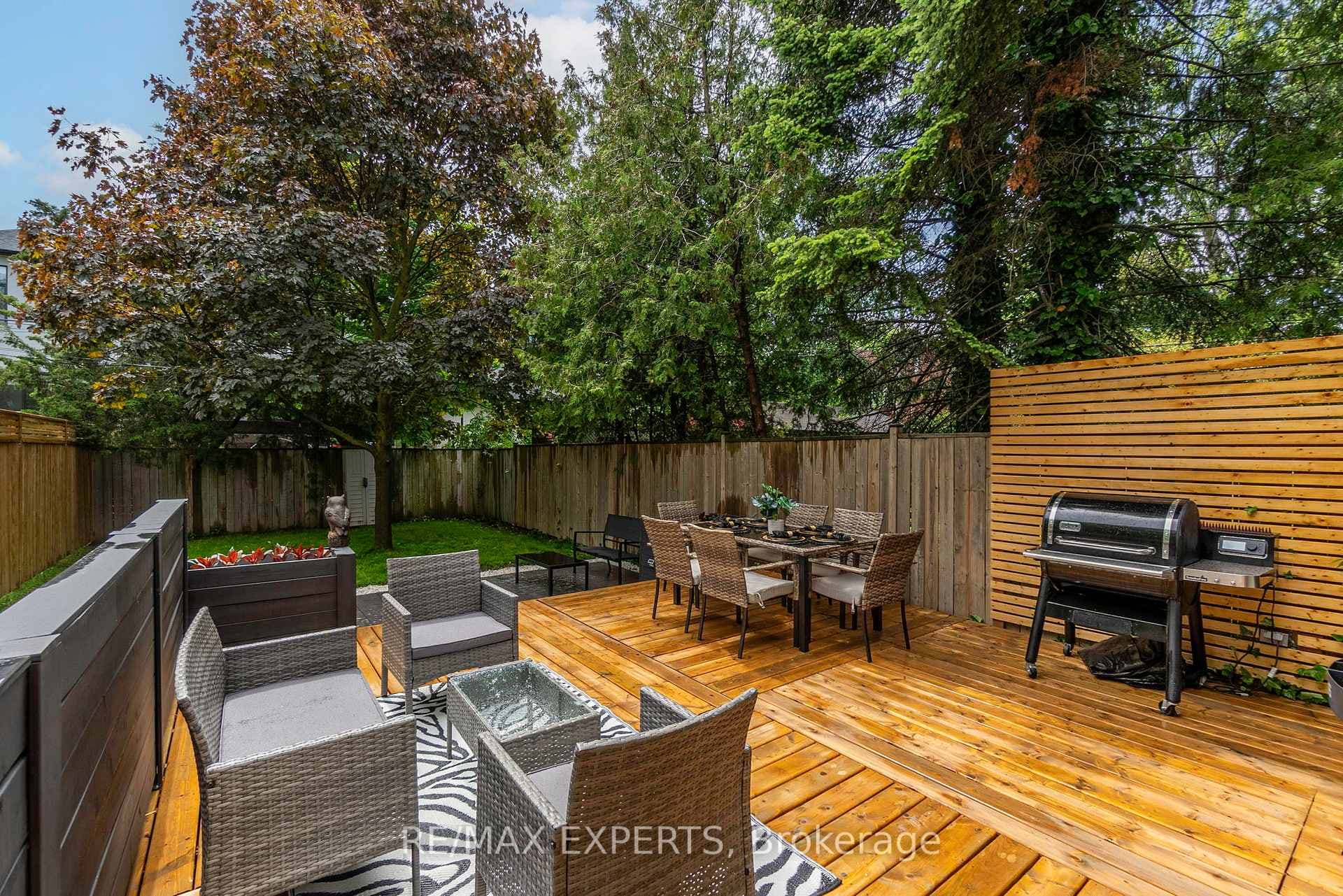 66B Victor Avenue photo 26