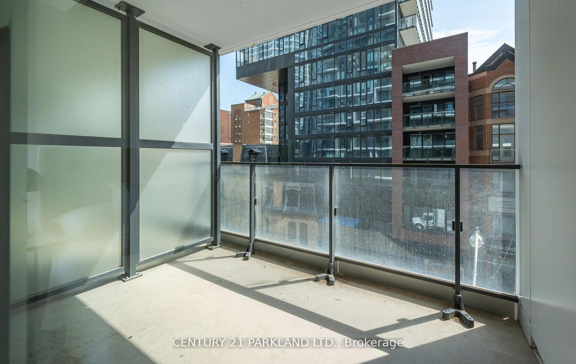 77 Shuter Street Unit #306 photo 20