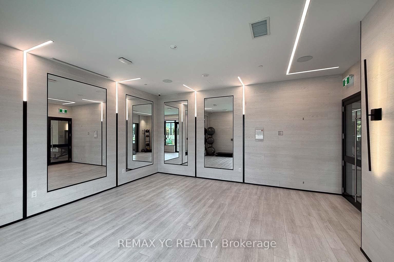 2 Eva Road Unit 1130 (Fully Furnished) photo 19