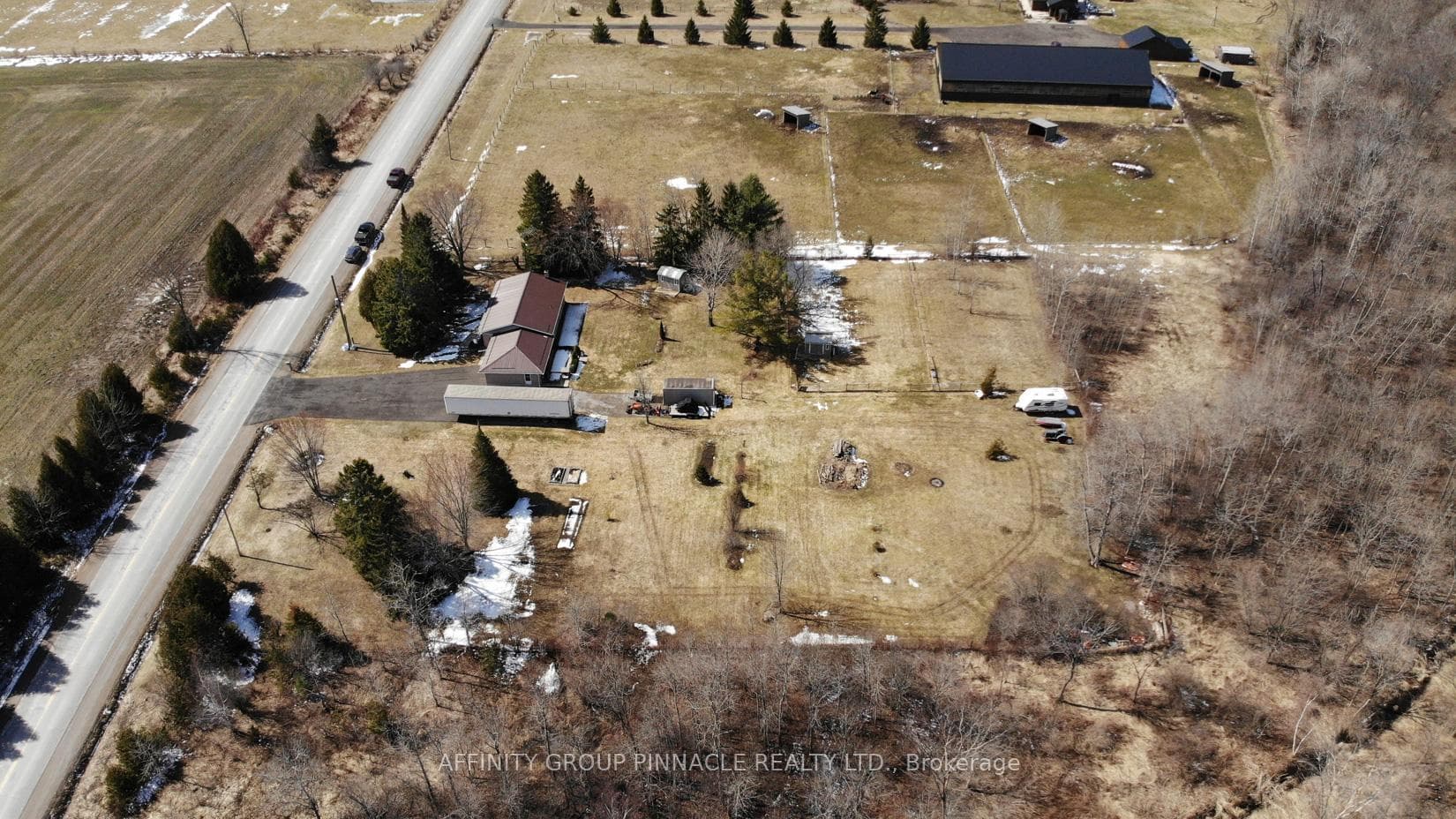 1059 Woodville Road photo 33