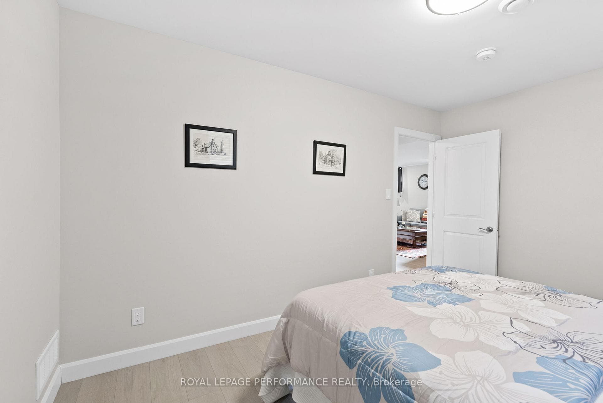 42 Forrester Way photo 34