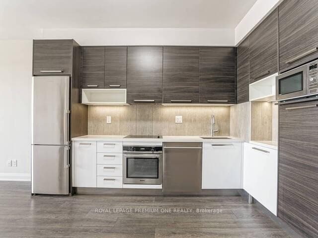 36 Park Lawn Road Unit 3206 photo 6