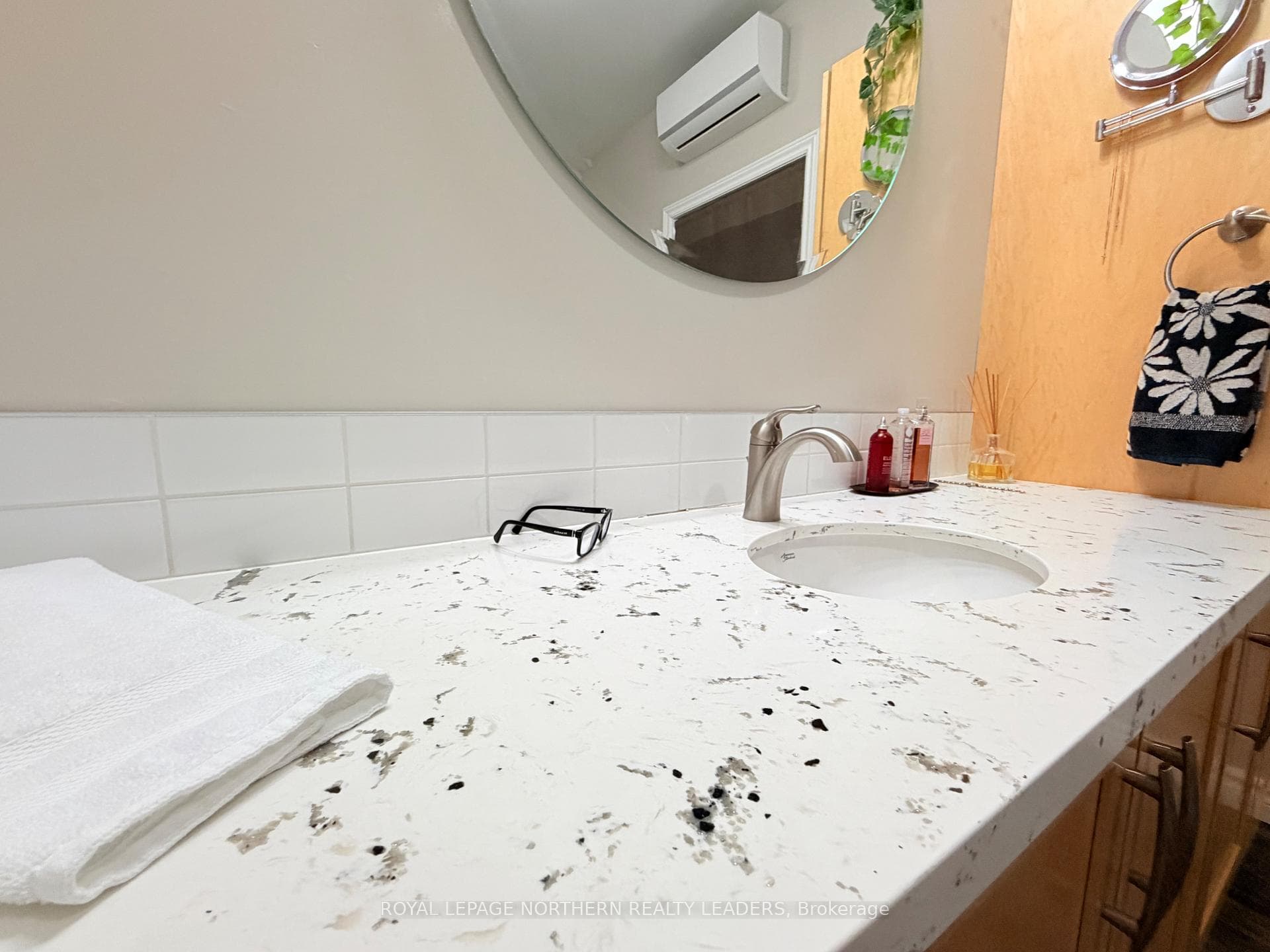 724 Finn Road photo 19