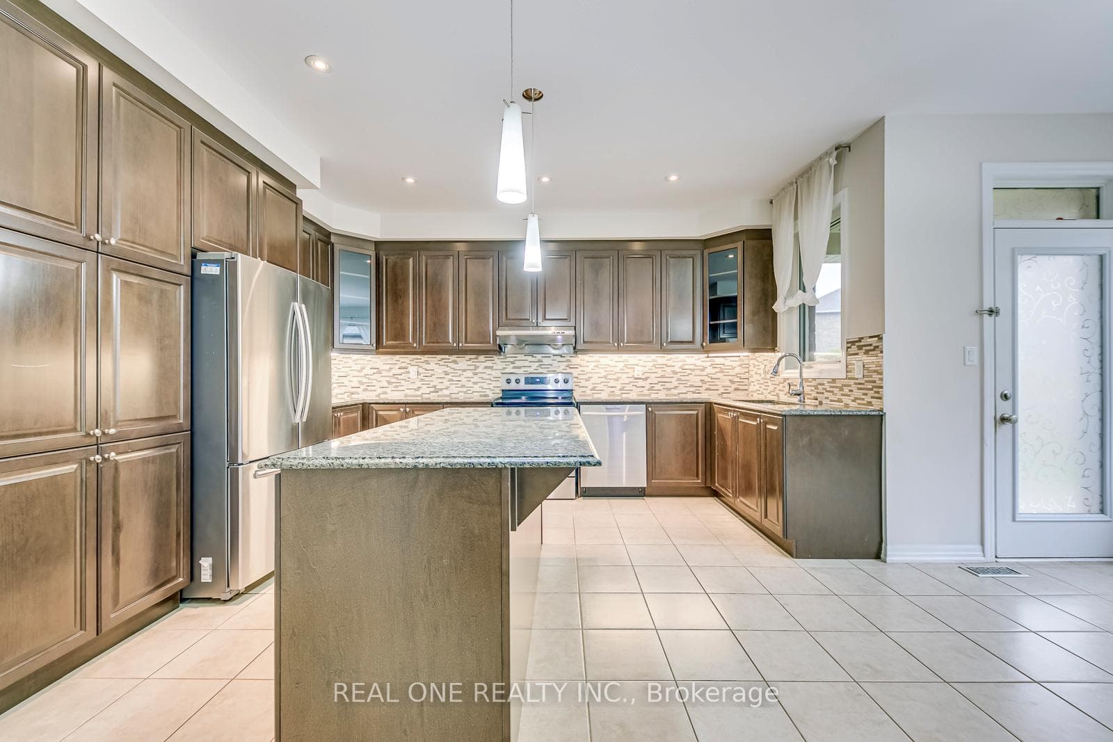 3192 Preserve Drive photo 9
