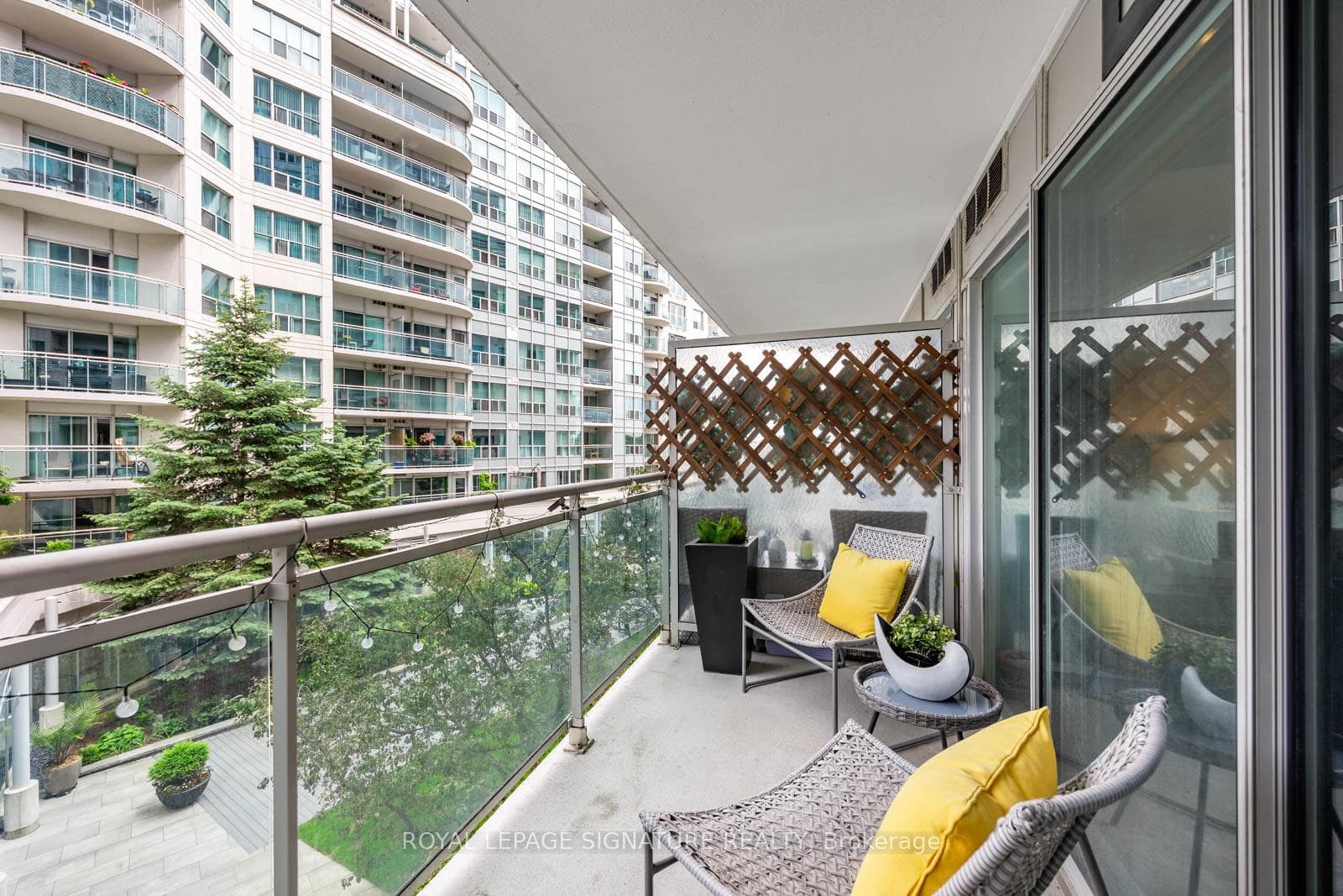 600 Queens Quay Unit 321 photo 33