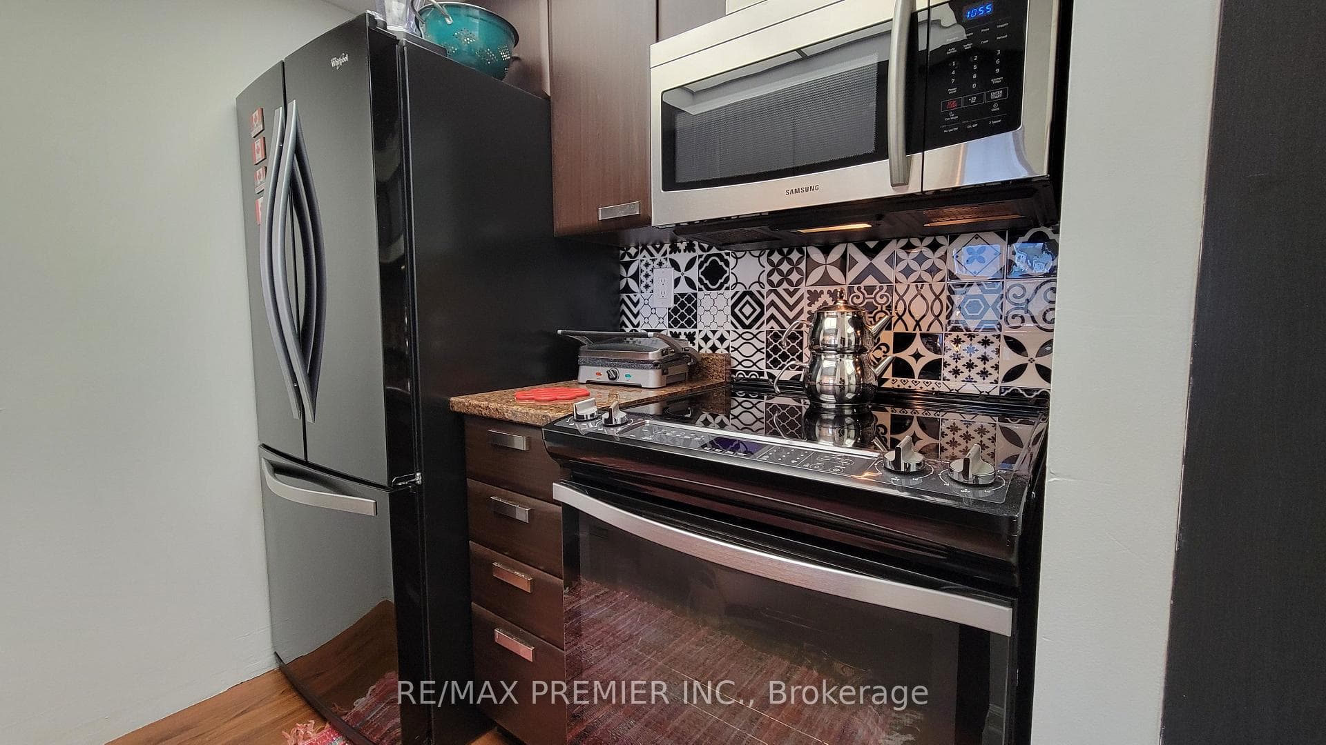 222 The Esplanade N/A Unit 1020 photo 7