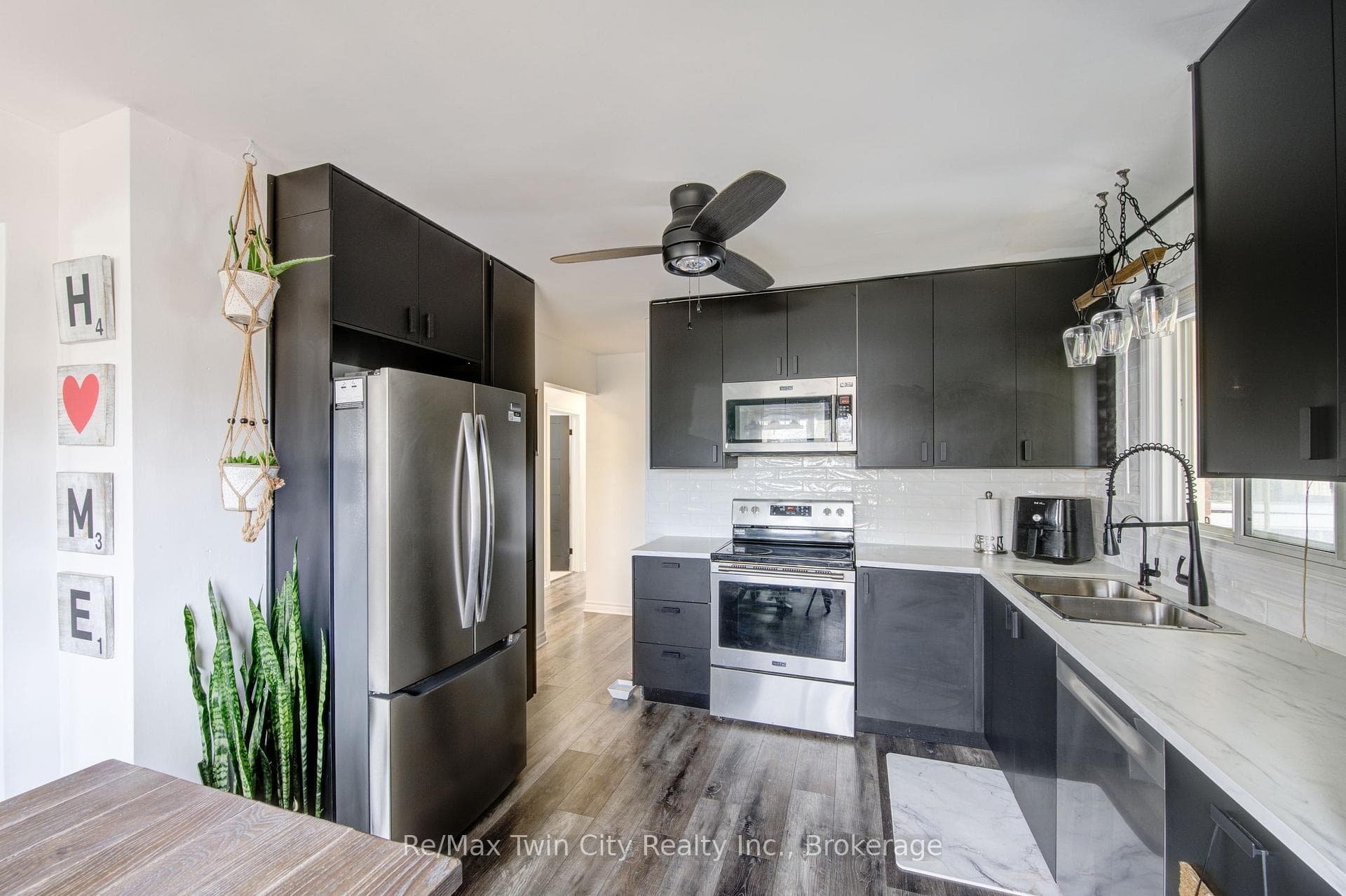 14 Noxon Street photo 8