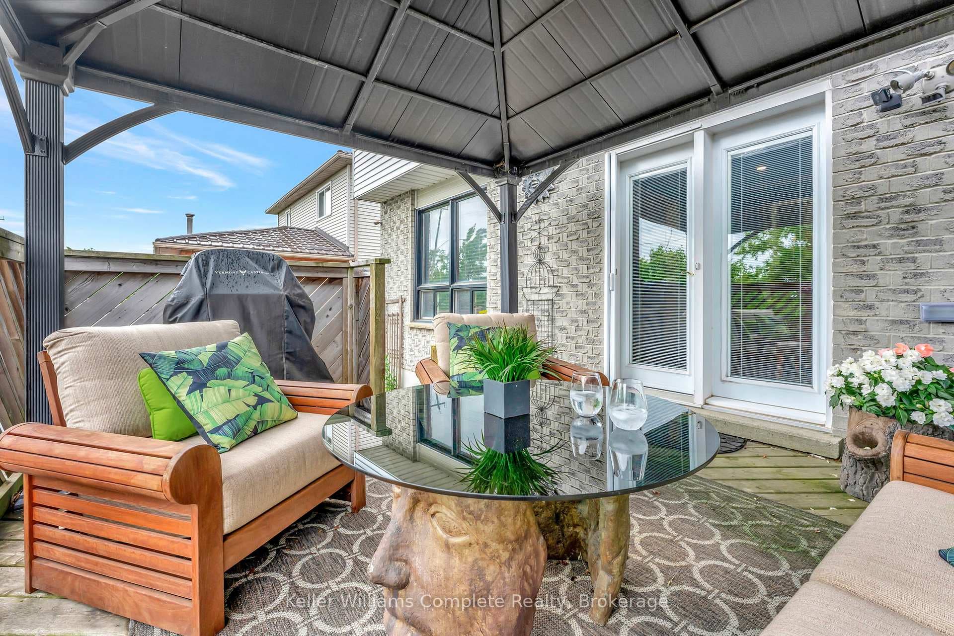 43 Grayrocks Avenue photo 33