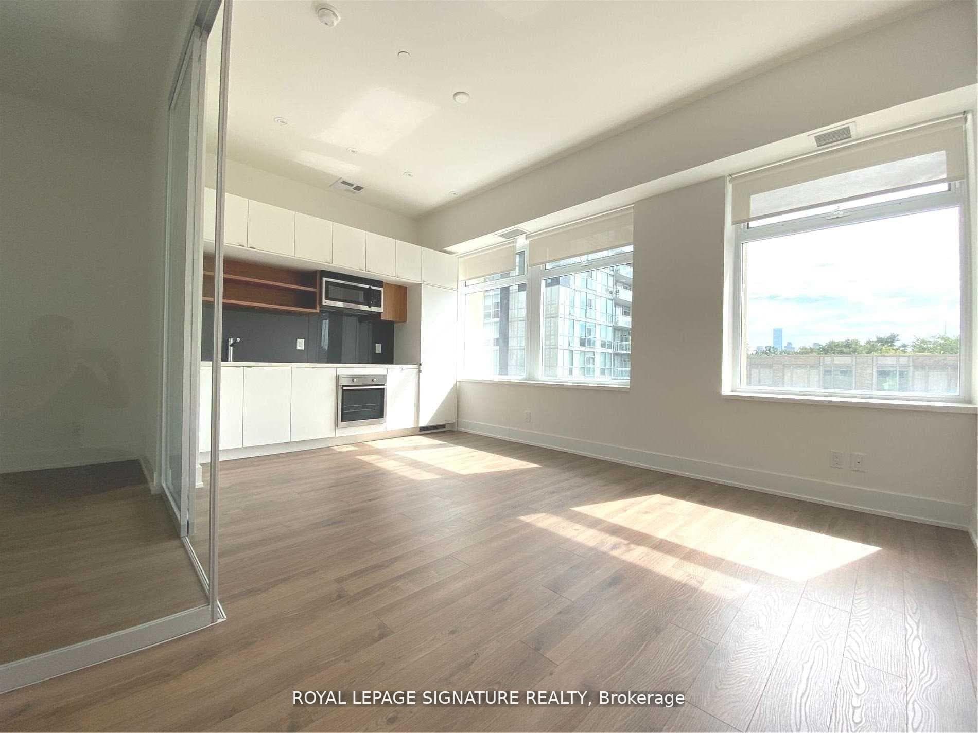 111 St Clair Avenue Unit 1104 photo 4