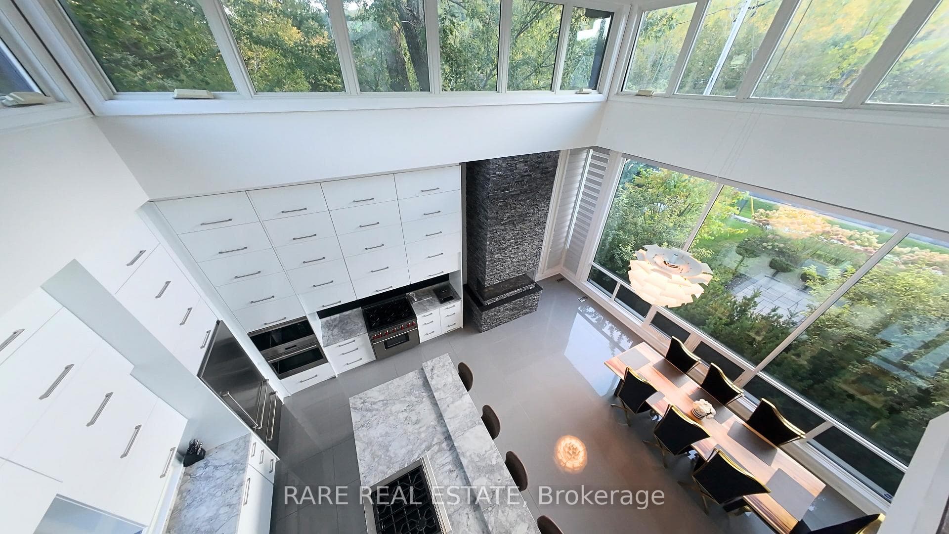 125 Craigmore Crescent photo 8