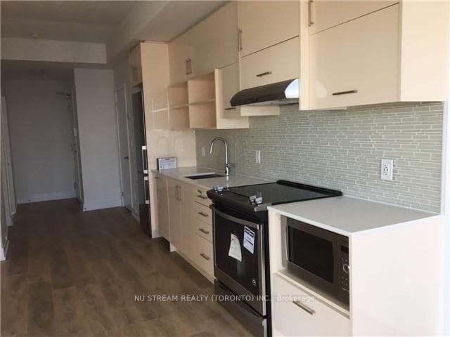150 Fairview Mall Drive Unit 1605 photo 3