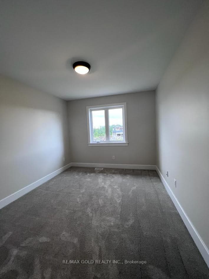 36 Dusenbury Drive photo 10