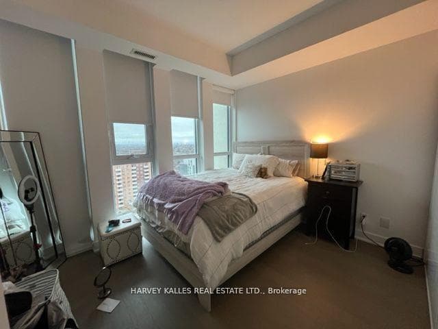1486 Bathurst Street Unit 1405 photo 18