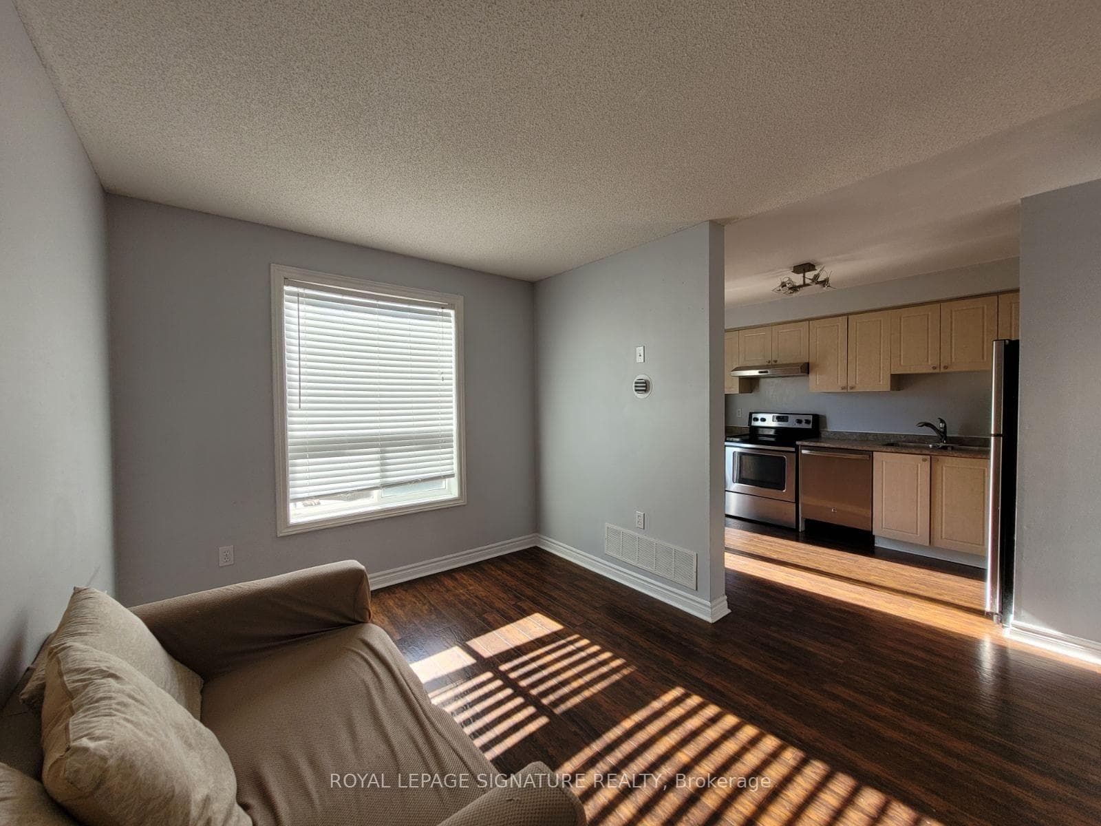 39 Pinewoods Drive Unit 16 photo 4