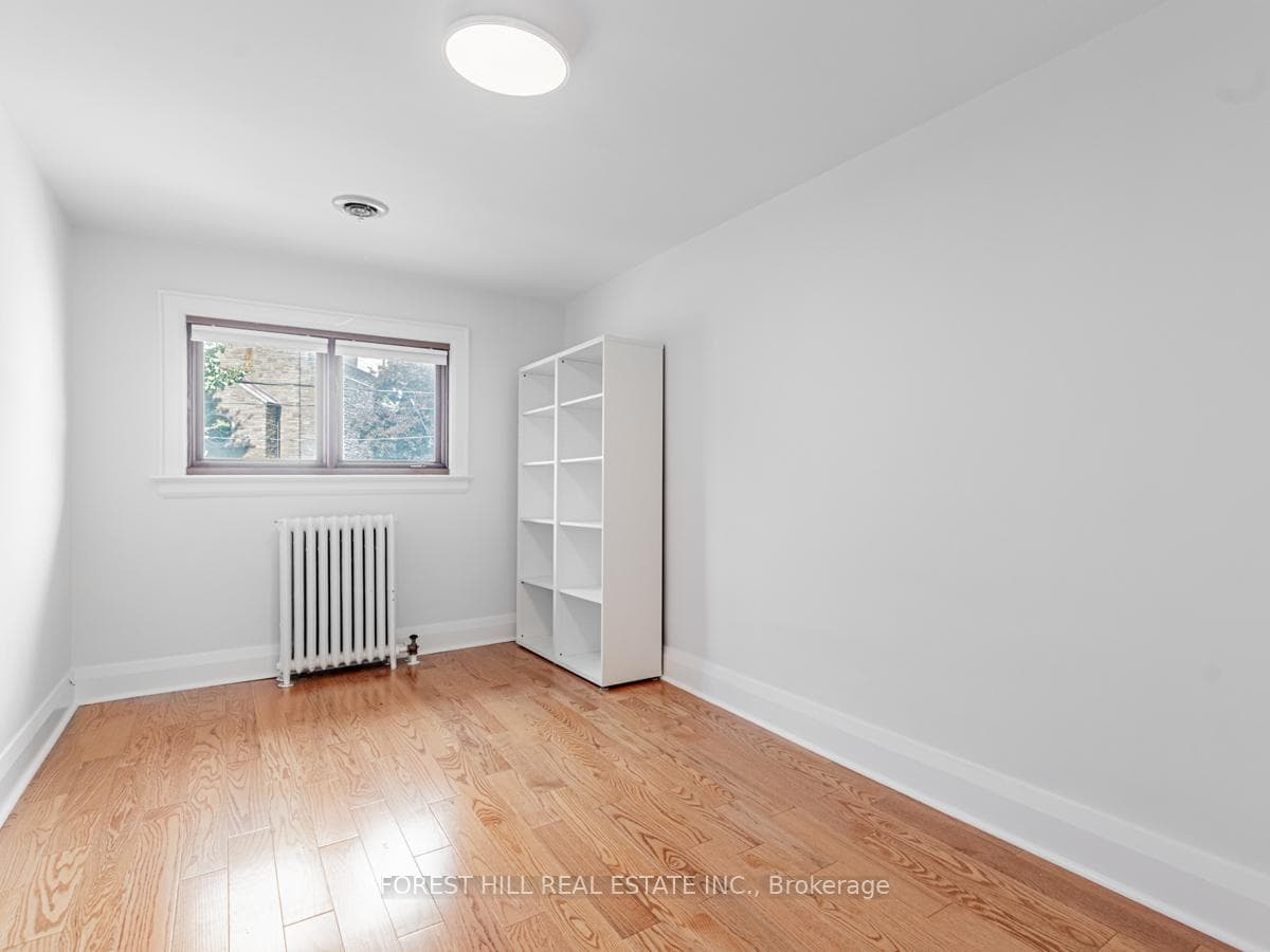 189 St Clair Avenue photo 20