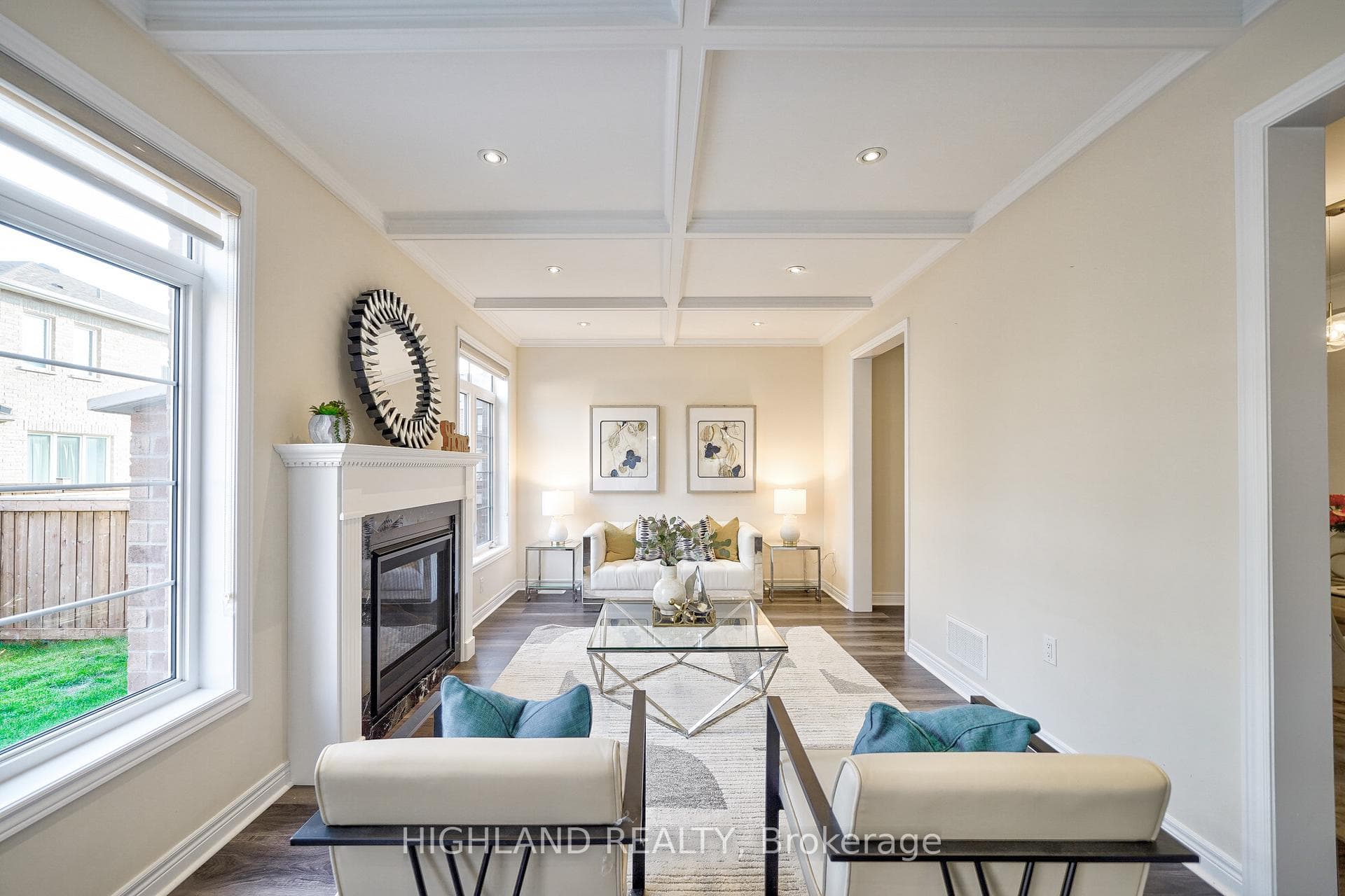 213 Camellia Crescent photo 18