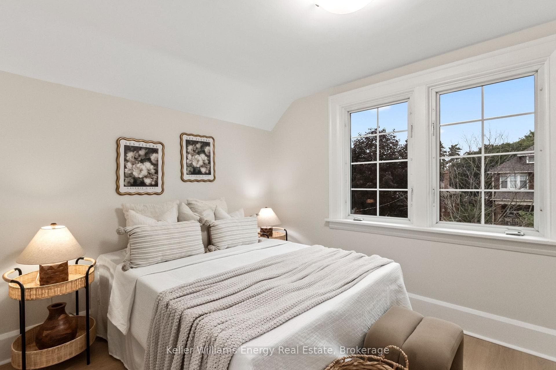 55 Arlington Avenue photo 15