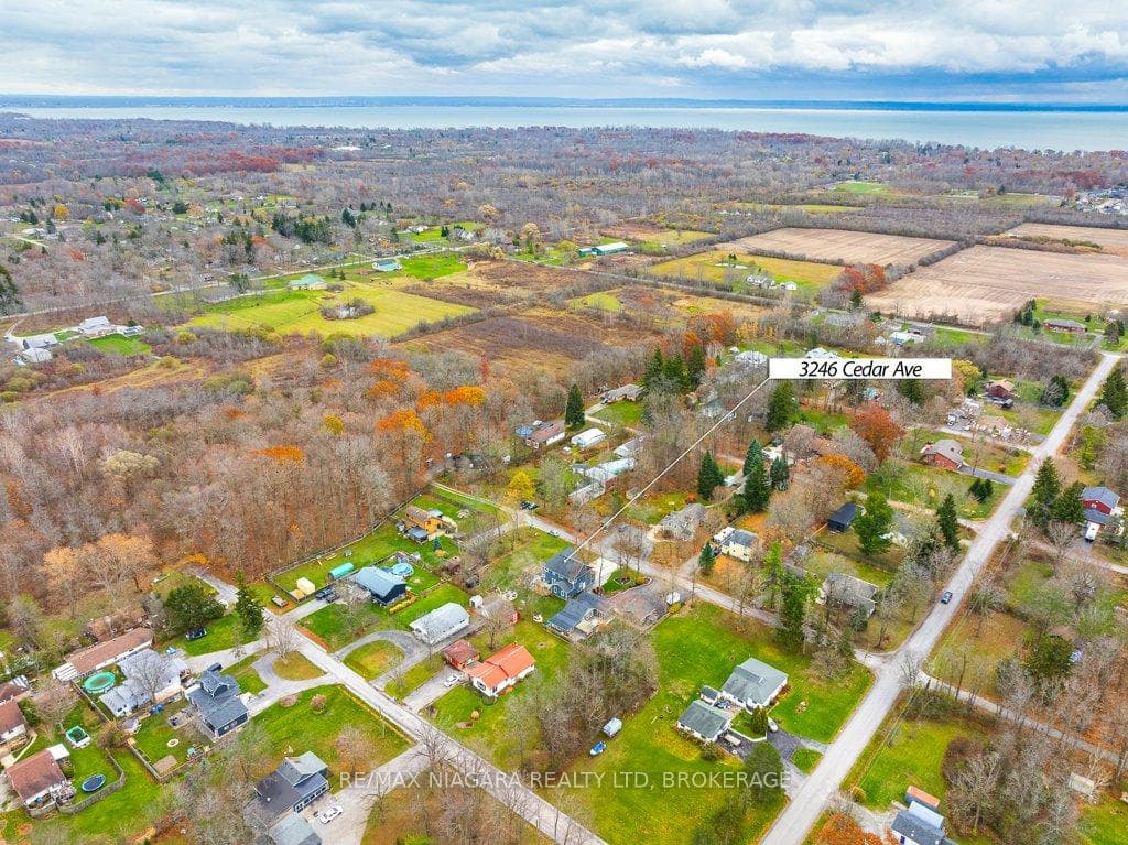 3246 Cedar Avenue photo 48