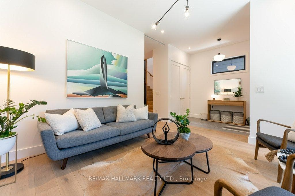 Front Sitting Room