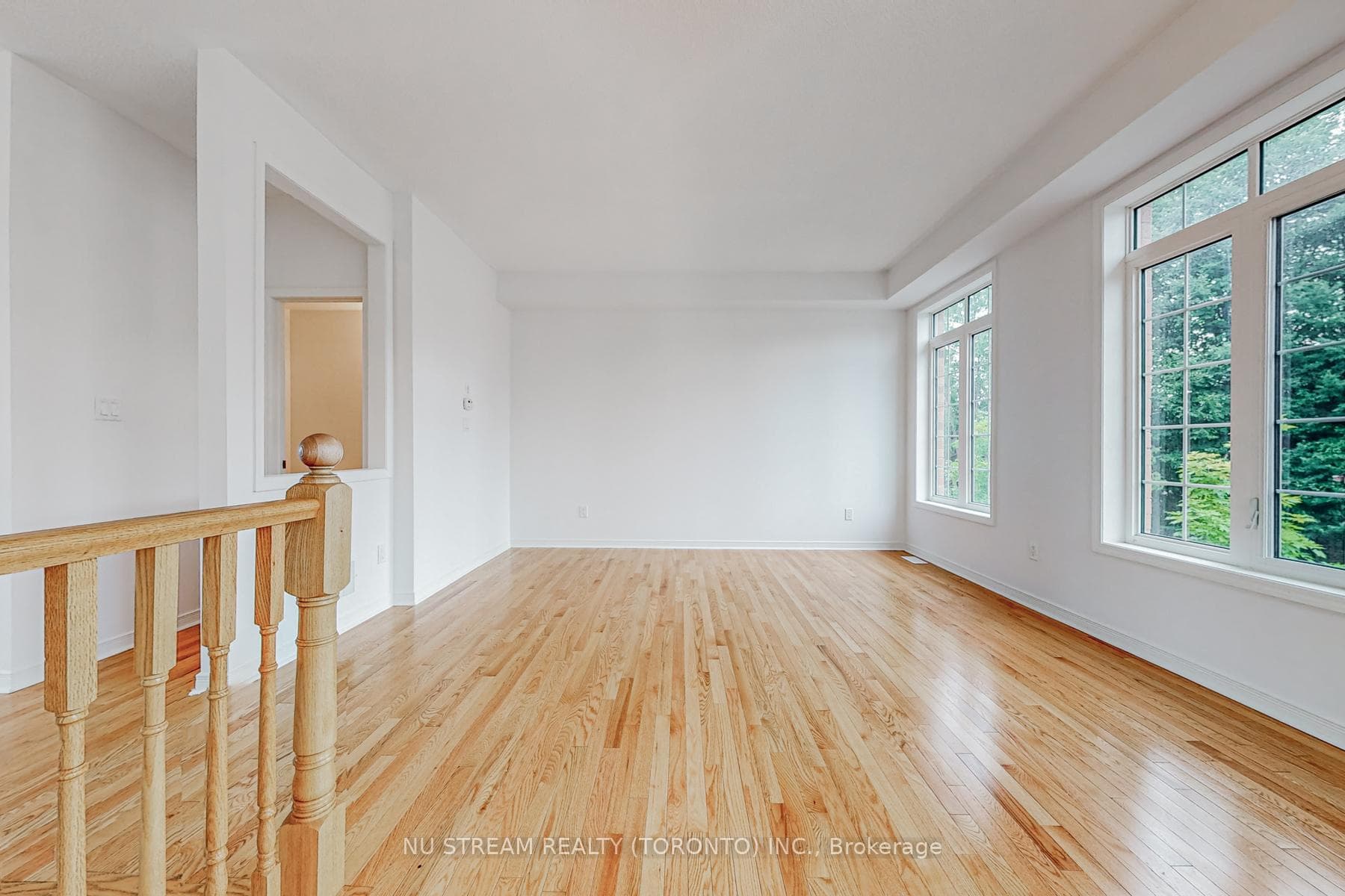 2 Sidaway Lane photo 3