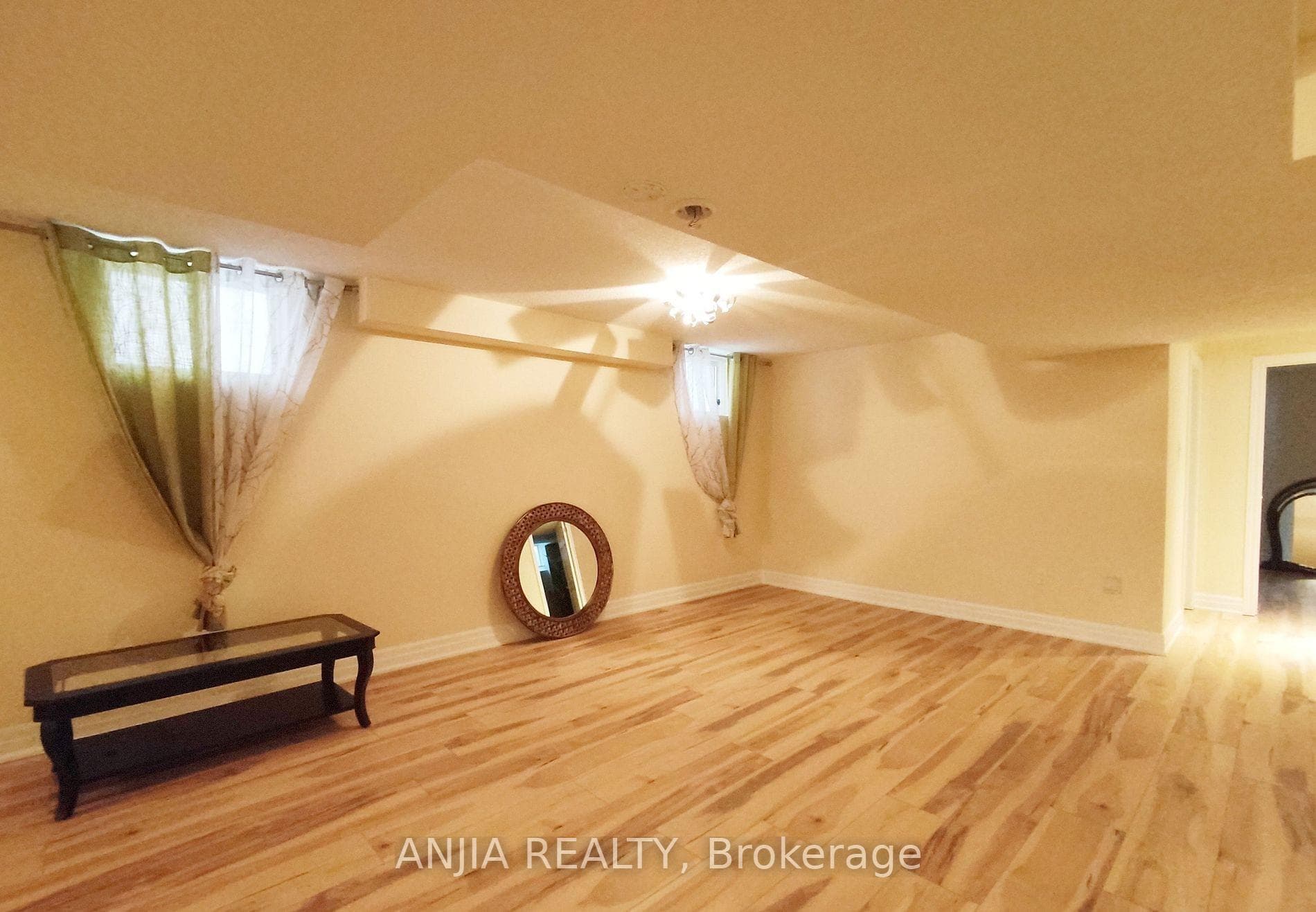19 Savona Place photo 29