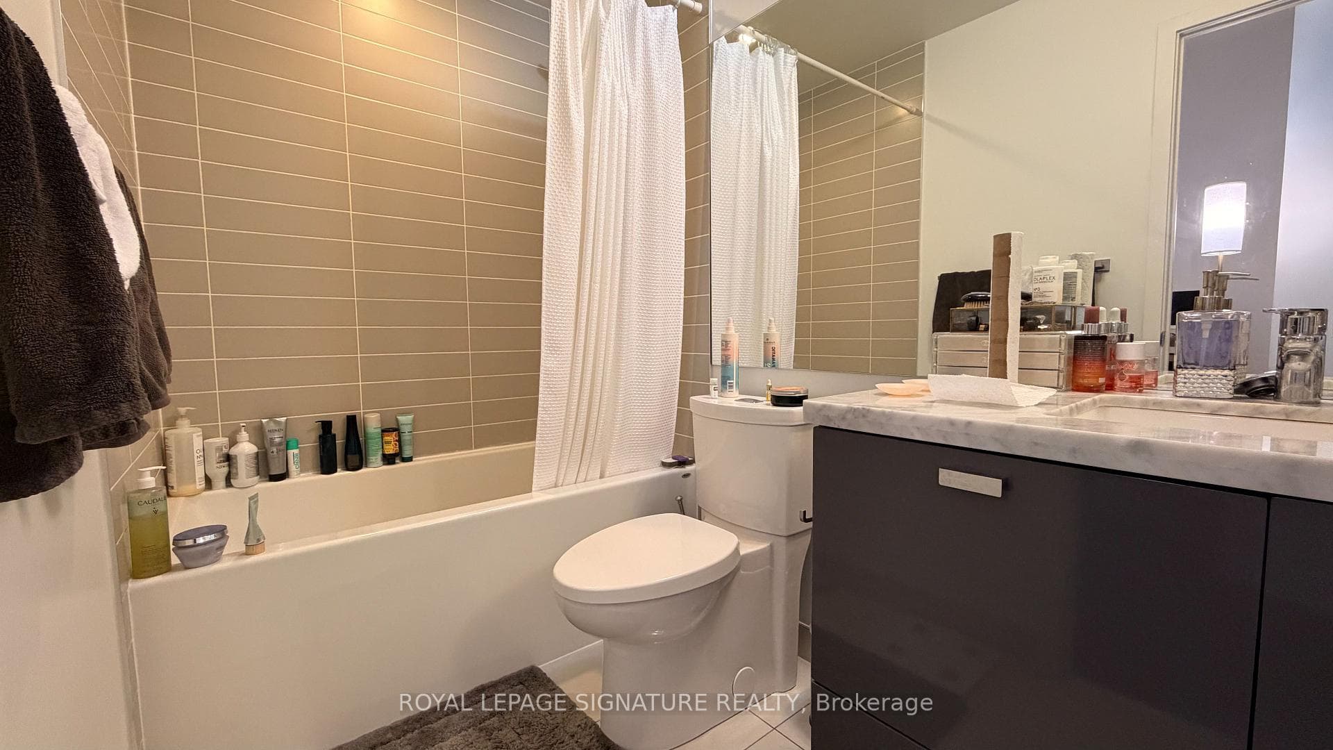 290 Adelaide Street Unit 3308 photo 15