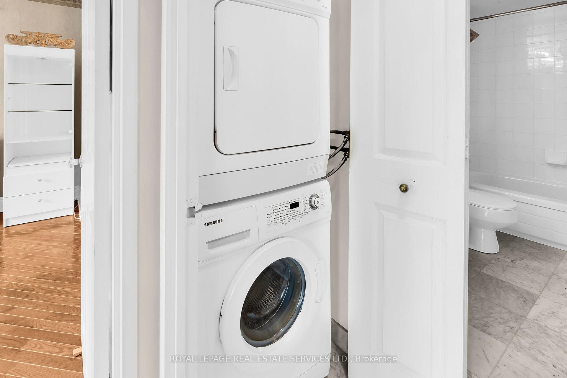 942 Yonge Street Unit 417 photo 23