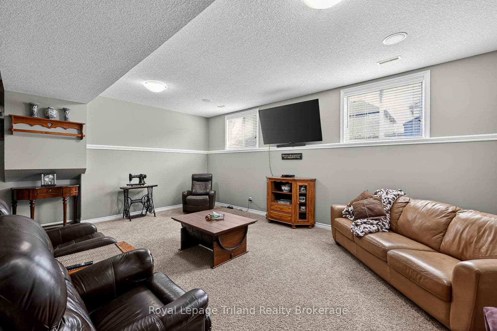 162 Forestway Trail photo 21