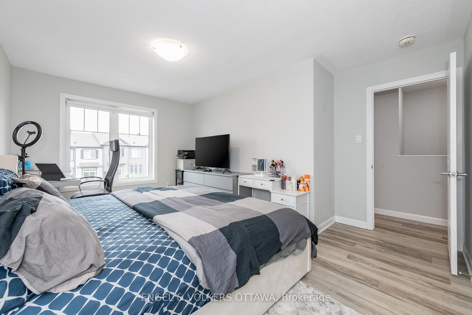 517 Galmoy Way photo 22