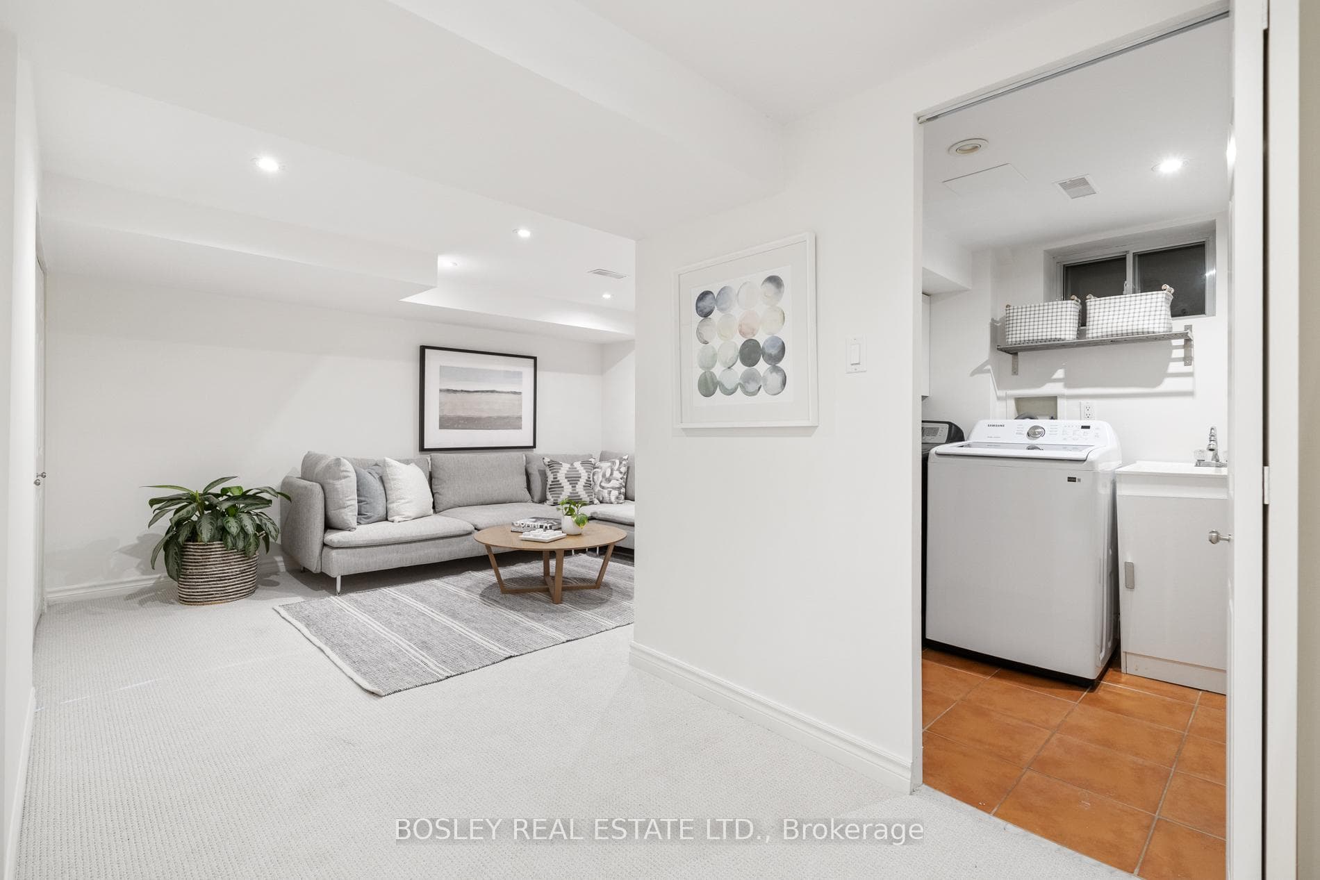 224 Roselawn Avenue photo 32