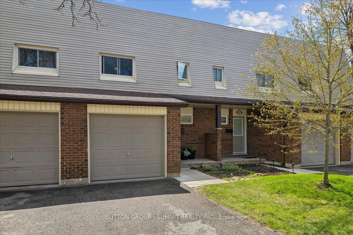 1460 Garth Street Unit 4A photo 3