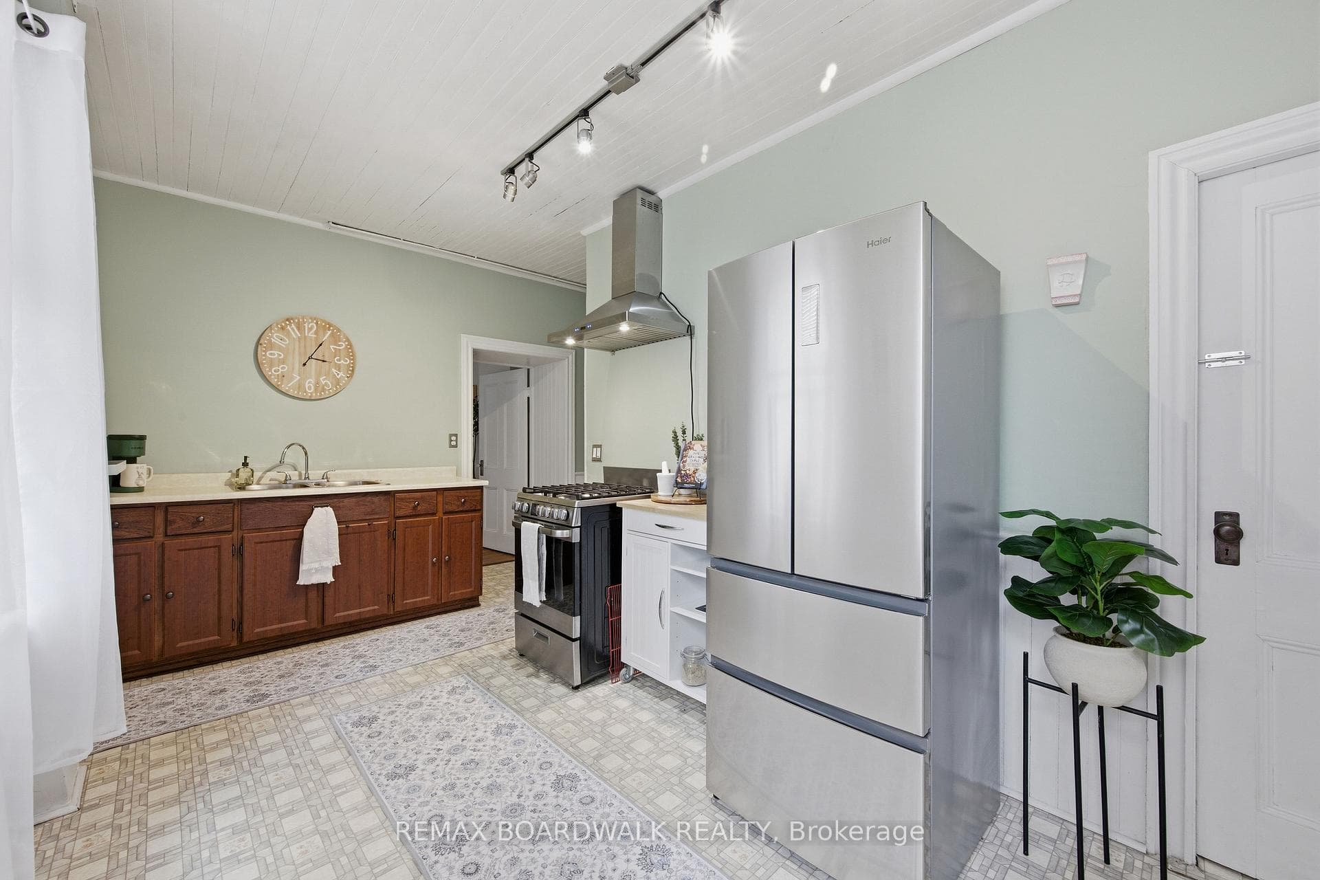 270 Dibble Street photo 20